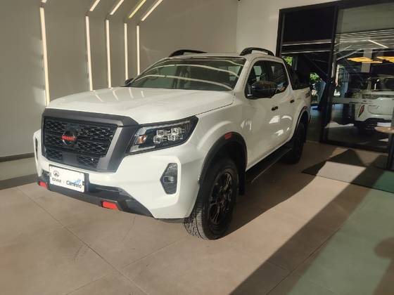 NISSAN FRONTIER 2.3 16V TURBO DIESEL PRO4X CD 4X4 AUTOMÁTICO